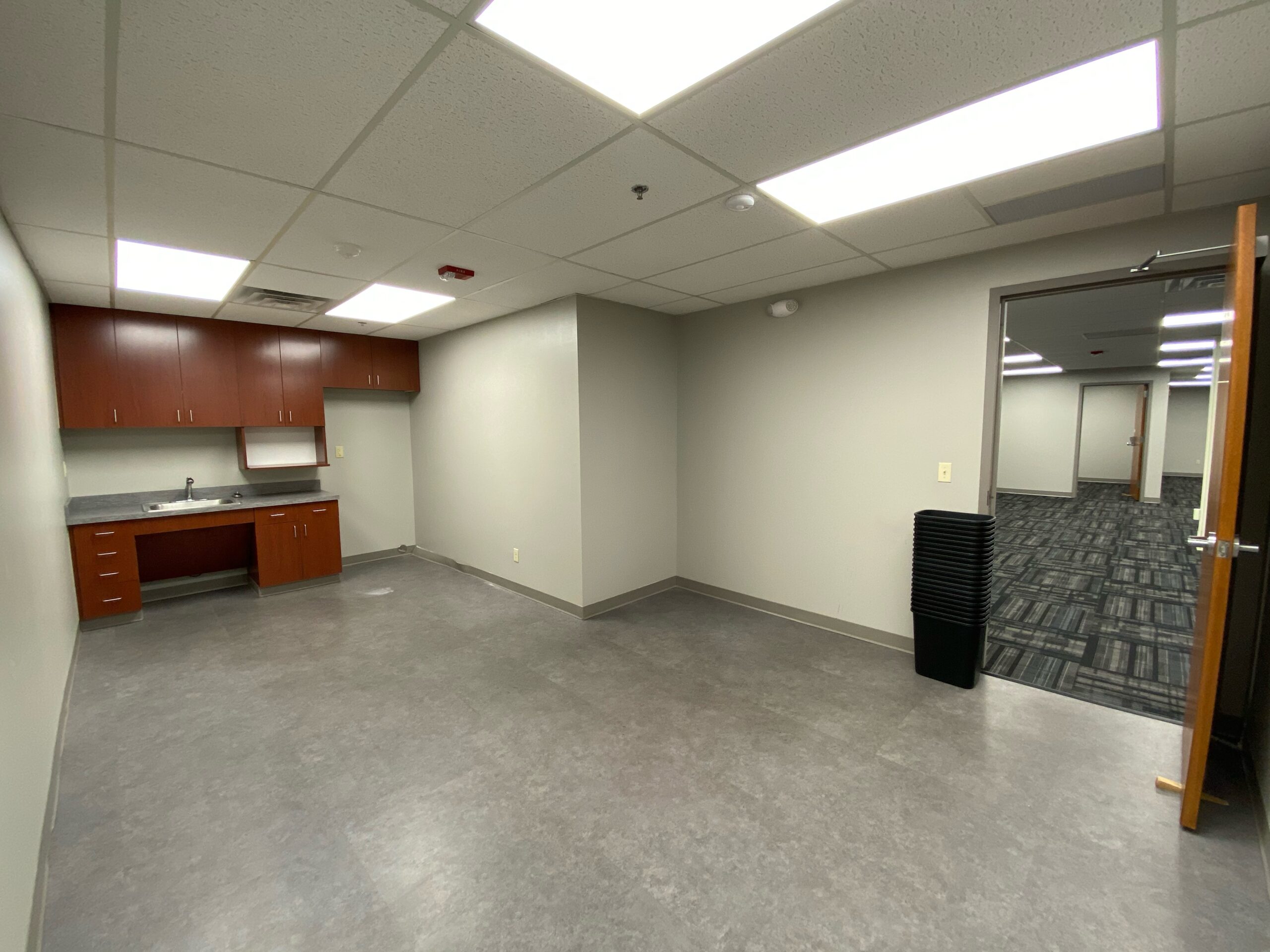 9229 Building Office Suites